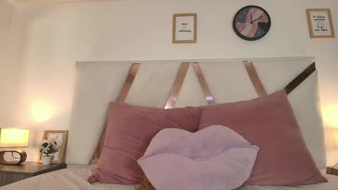 Sarah Evans online show from 12-11-24, 01:58