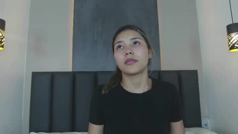 Sarah Evans online show from 03-12-25, 06:40