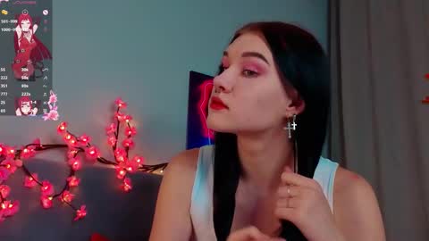 Sarah  online show from 10-25-25, 09:31