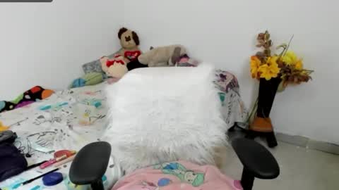 Snapshot of sarahlovexxv chatting on 02-03-26, 08:08 Sarah online show from 02-03-26, 08:08