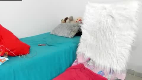 Snapshot of sarahlovexxv chatting on 02-15-26, 02:03 Sarah online show from 02-15-26, 02:03