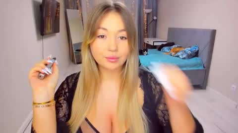 Sarah online show from 02-14-26, 03:20