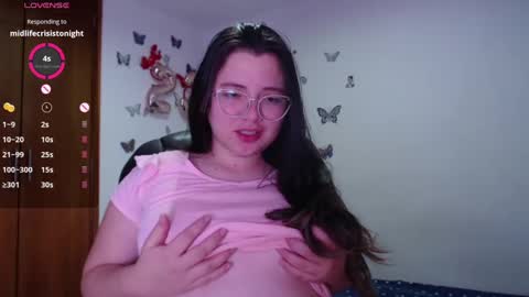 Snapshot of sarahros1 chatting on 01-17-25, 05:32 Sarah online show from 01-17-25, 05:32