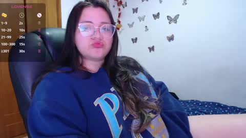 Snapshot of sarahros1 chatting on 02-13-25, 05:05 Sarah online show from 02-13-25, 05:05