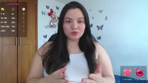 Snapshot of sarahros1 chatting on 02-15-25, 03:39 Sarah online show from 02-15-25, 03:39