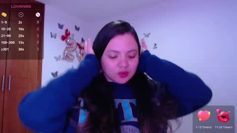 Snapshot of sarahros1 chatting on 02-25-25, 03:42 Sarah online show from 02-25-25, 03:42