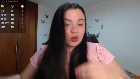 Snapshot of sarahros1 chatting on 09-24-25, 04:27 Sarah online show from 09-24-25, 04:27