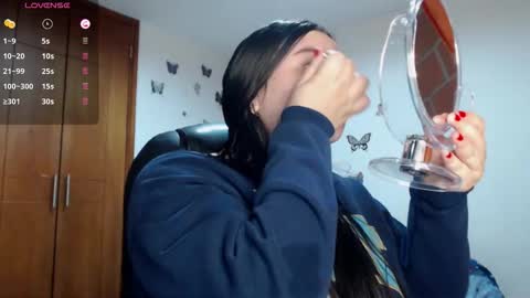 Snapshot of sarahros1 chatting on 10-03-25, 04:09 Sarah online show from 10-03-25, 04:09