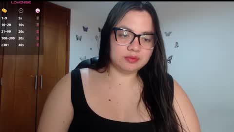 Snapshot of sarahros1 chatting on 10-14-25, 03:51 Sarah online show from 10-14-25, 03:51