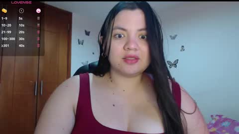 Snapshot of sarahros1 chatting on 10-19-25, 10:43 Sarah online show from 10-19-25, 10:43