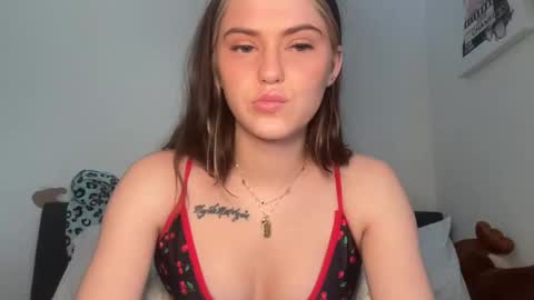 SarahxOliver online show from 11-14-25, 05:55