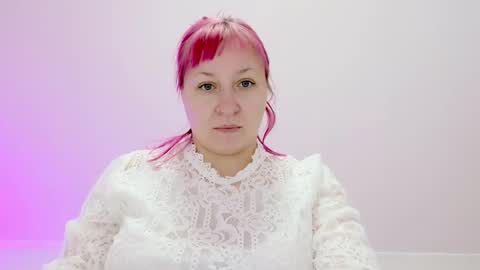 Sara online show from 01-13-25, 07:32