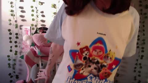 Snapshot of sarakinski chatting on 01-06-25, 07:42 Sara online show from 01-06-25, 07:42