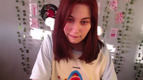 Snapshot of sarakinski chatting on 01-13-25, 07:21 Sara online show from 01-13-25, 07:21