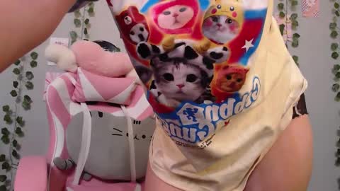 Snapshot of sarakinski chatting on 03-01-25, 12:01 Sara online show from 03-01-25, 12:01