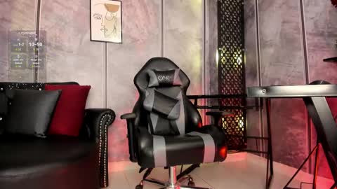 Snapshot of sarakush chatting on 11-17-25, 12:22 Sara online show from 11-17-25, 12:22