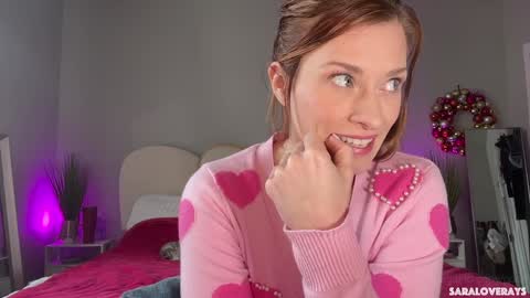 Back from Vacay  Follow for more here  online show from 03-04-25, 09:22