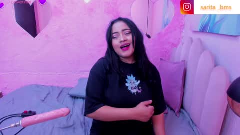 Snapshot of saramagiic chatting on 01-10-25, 07:21 online show from 01-10-25, 07:21