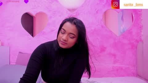 Snapshot of saramagiic chatting on 01-12-25, 06:05 online show from 01-12-25, 06:05