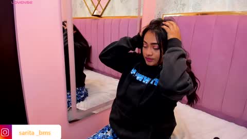 Snapshot of saramagiic chatting on 02-04-25, 06:06 online show from 02-04-25, 06:06