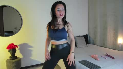 saramilf_69 online show from 03-12-25, 07:49