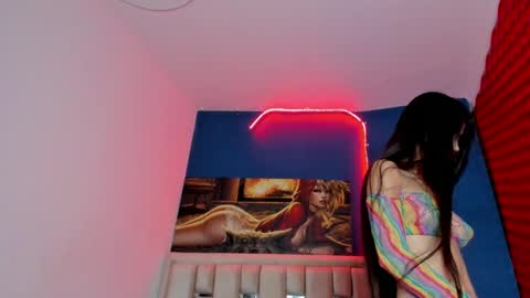  Sara  online show from 12-26-24, 12:16