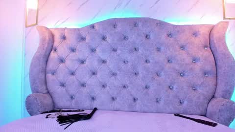 Snapshot of sarasaenz__ chatting on 01-15-25, 05:05 online show from 01-15-25, 05:05