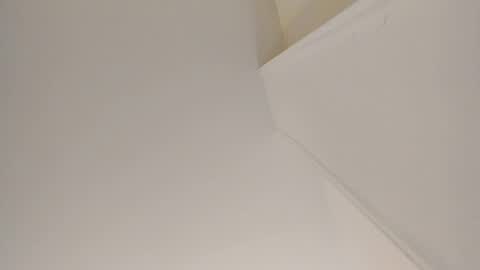 Snapshot of sarasaenz__ chatting on 01-16-25, 11:15 online show from 01-16-25, 11:15