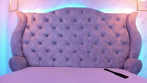 Snapshot of sarasaenz__ chatting on 01-18-25, 02:12 online show from 01-18-25, 02:12