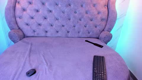 Snapshot of sarasaenz__ chatting on 01-22-25, 05:28 online show from 01-22-25, 05:28