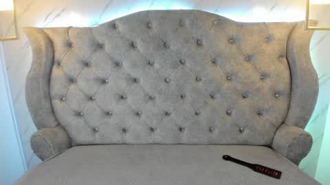 Snapshot of sarasaenz__ chatting on 02-08-25, 11:33 online show from 02-08-25, 11:33