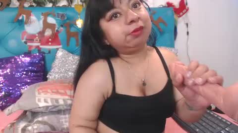 Sara Wills online show from 12-17-24, 02:33
