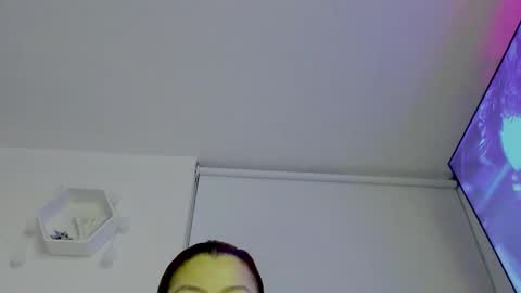 Saray  online show from 09-19-25, 11:38