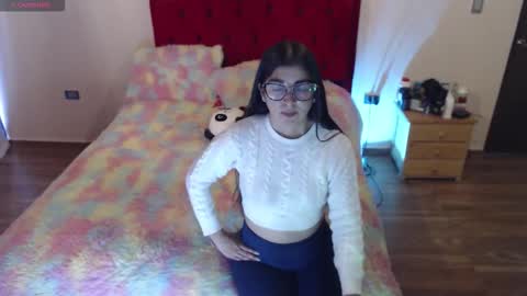 saray online show from 09-29-25, 09:52