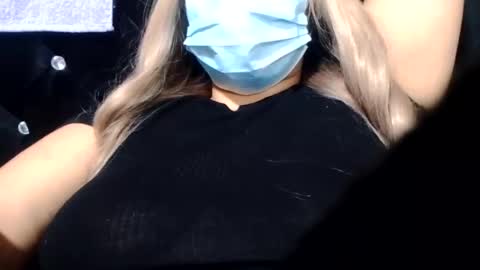 Snapshot of saray_mixx chatting on 11-06-25, 04:02 saray_mixx online show from 11-06-25, 04:02