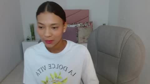 Saray Vega online show from 09-20-25, 12:17