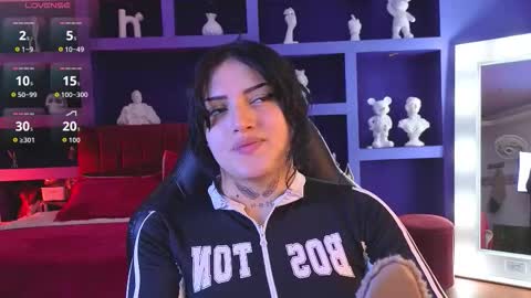 Snapshot of sari_belle chatting on 10-20-25, 08:42 Sari online show from 10-20-25, 08:42