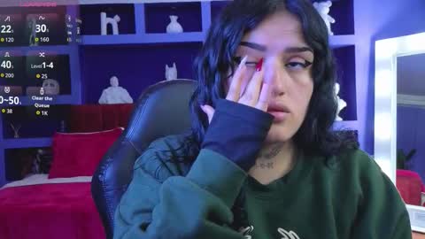 Snapshot of sari_belle chatting on 10-27-25, 10:36 Sari online show from 10-27-25, 10:36