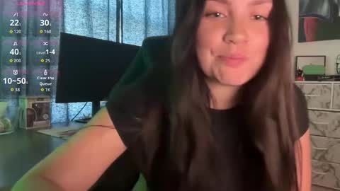 sariaaahh online show from 11-21-25, 06:06