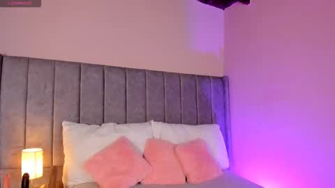 Snapshot of sarigarcia chatting on 11-19-25, 04:34 Sara Garcia online show from 11-19-25, 04:34