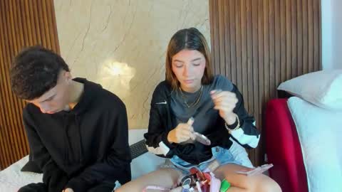 Snapshot of sarita_alexis chatting on 02-18-26, 11:28 SARIYA Y ALEXIS online show from 02-18-26, 11:28