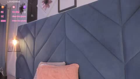 Sara  online show from 02-14-25, 10:38