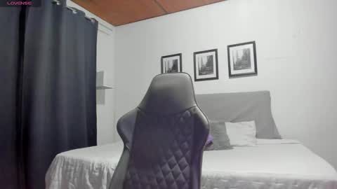 Snapshot of sarita_mendoza chatting on 09-23-25, 07:11 sarita online show from 09-23-25, 07:11