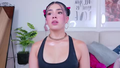 Sara online show from 10-08-25, 08:28