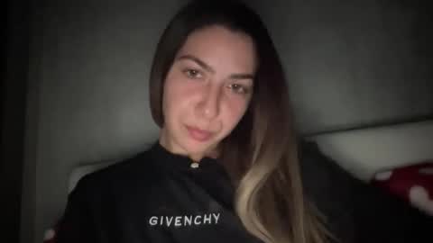 Snapshot of sarrah_rossy chatting on 10-28-25, 08:44 Sarrah online show from 10-28-25, 08:44