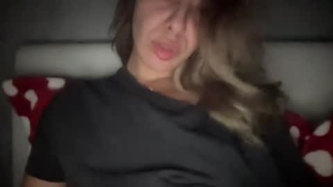 Snapshot of sarrah_rossy chatting on 10-31-25, 09:38 Sarrah online show from 10-31-25, 09:38