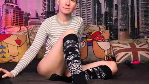 Snapshot of sarsei_lanester chatting on 01-19-26, 02:04 Svitlana online show from 01-19-26, 02:04