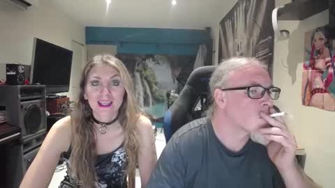 Giselle and Jay online show from 10-16-25, 05:58