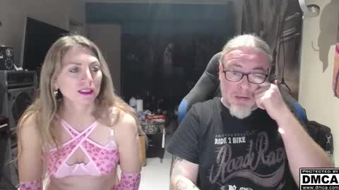 Giselle and Jay online show from 10-29-25, 06:15