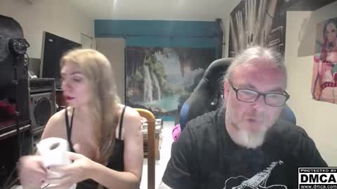 Giselle and Jay online show from 11-10-25, 04:44